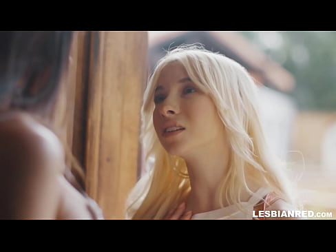 ❤️ Dívka se po několika měsících vrátí domů a skončí u lízání kundy své nevlastní matky Sex video u porna cs.pornado-co.ru ﹏
