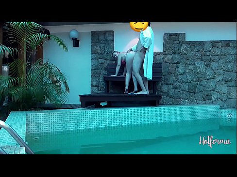 ❤️ Šéf pozve služebnou k bazénu, ale neodolala žhavému Sex video u porna cs.pornado-co.ru ﹏
